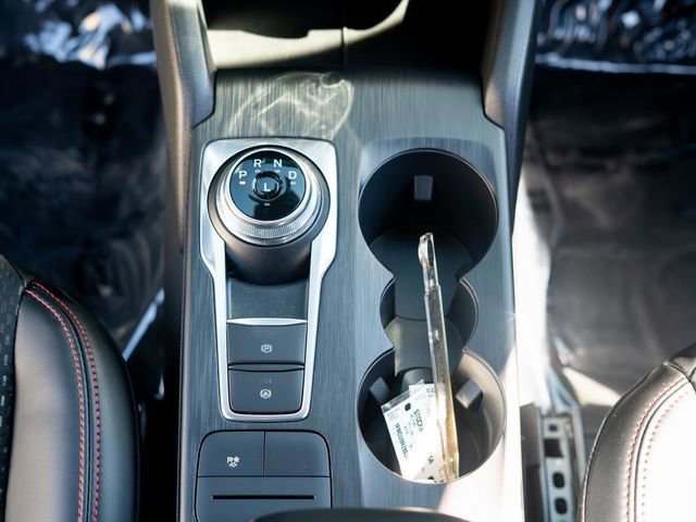 Certified 2025 Ford Escape ST-Line w/ Equipment Group 301A image 18