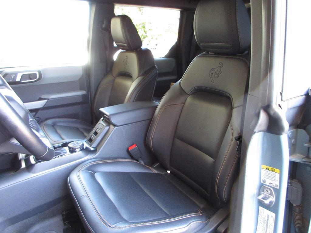 Certified 2023 Ford Bronco Badlands w/ Sasquatch Package AWD/4WD image 10