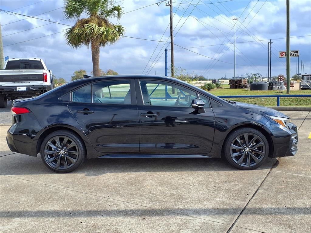 Used 2023 Toyota Corolla SE image 29