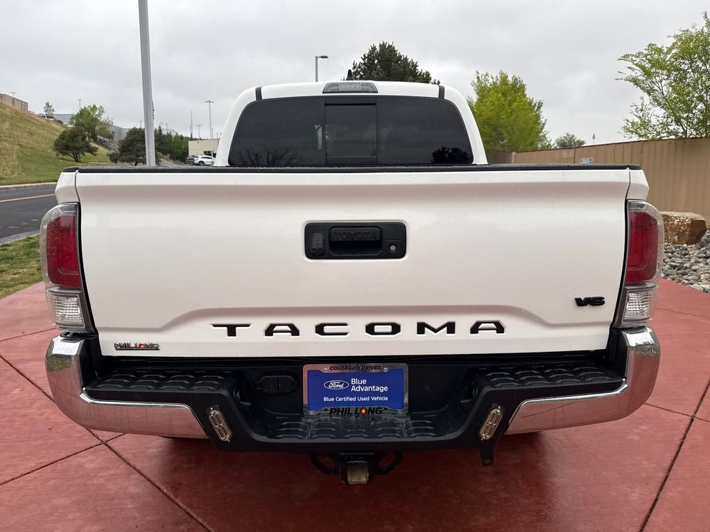 Used 2022 Toyota Tacoma TRD Off-Road AWD/4WD image 7