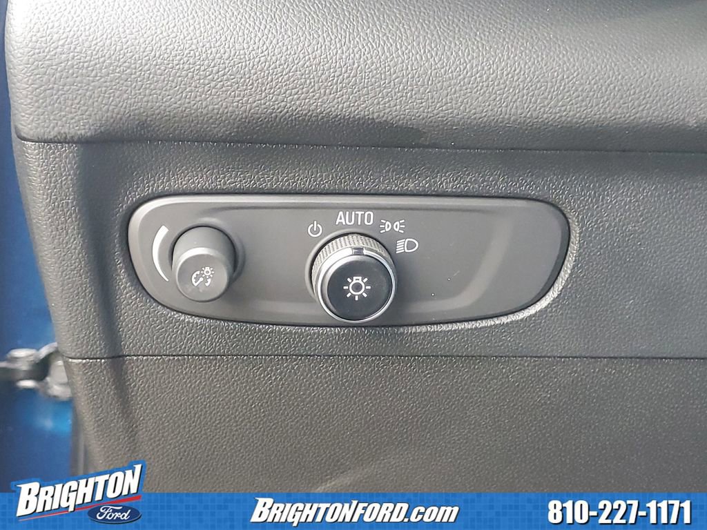 Used 2023 Buick Envision Essence image 19