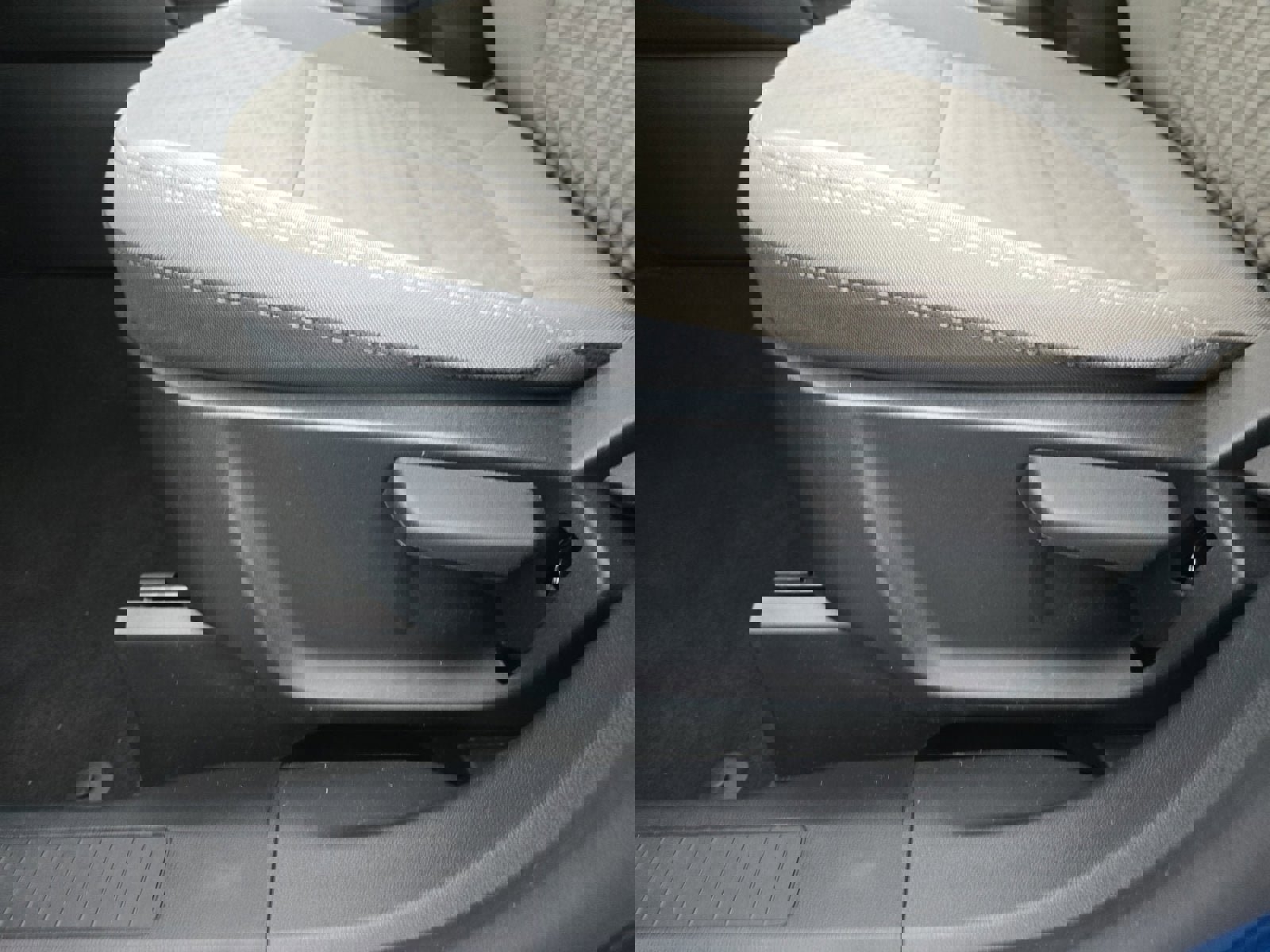 Certified 2022 Ford Escape SE image 12