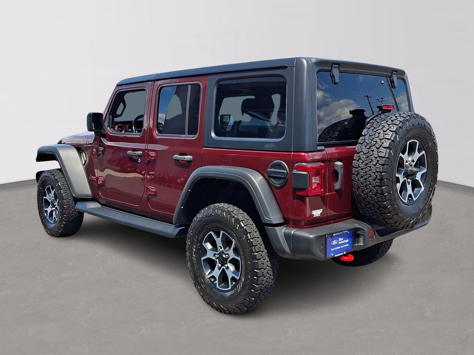 Used 2022 Jeep Wrangler Unlimited Rubicon w/ Cold Weather Group AWD/4WD image 4