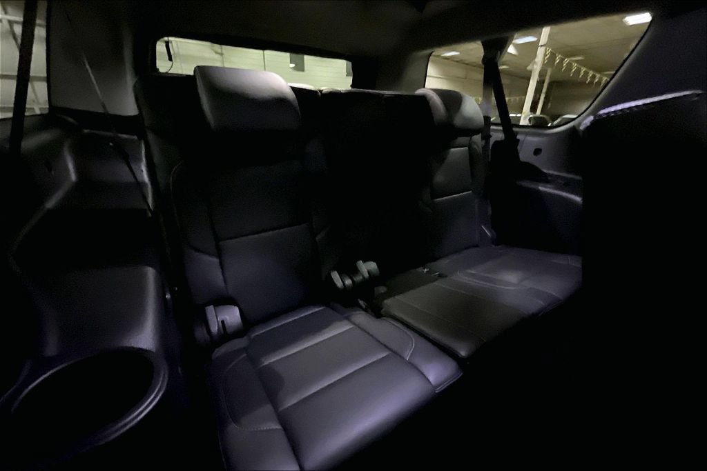Used 2017 GMC Yukon XL SLT w/ Premium Edition AWD/4WD image 27