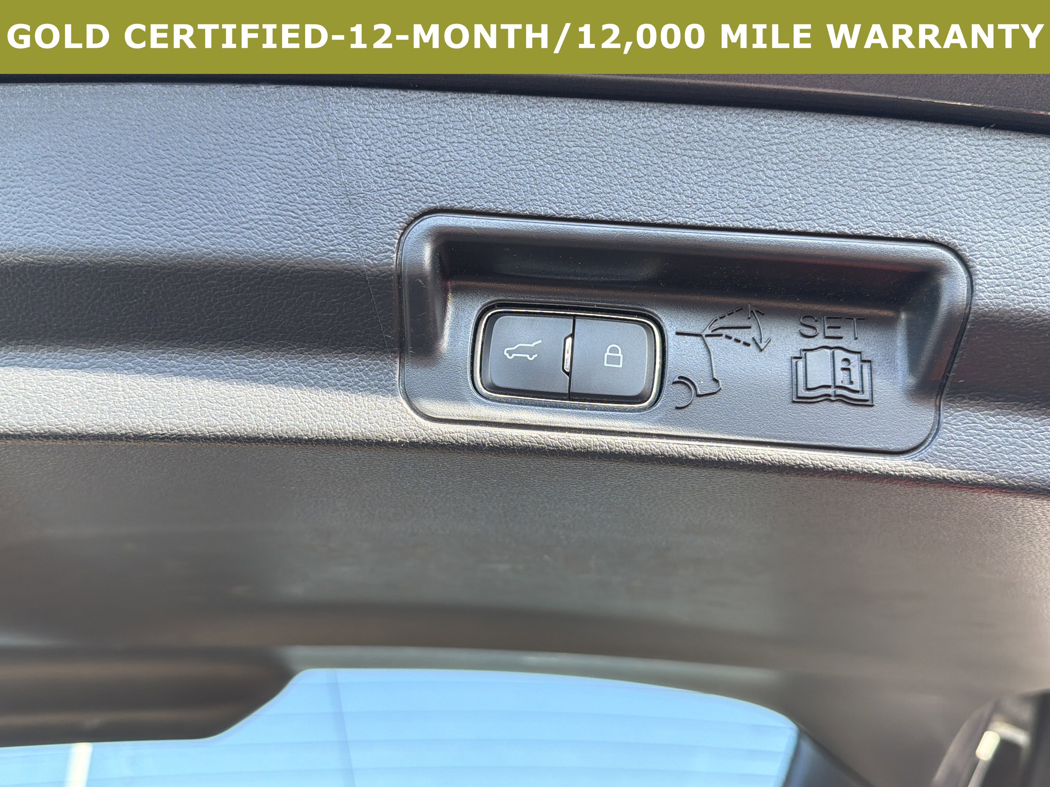 Certified 2022 Ford Explorer Limited w/ Limited Technology Package image 5