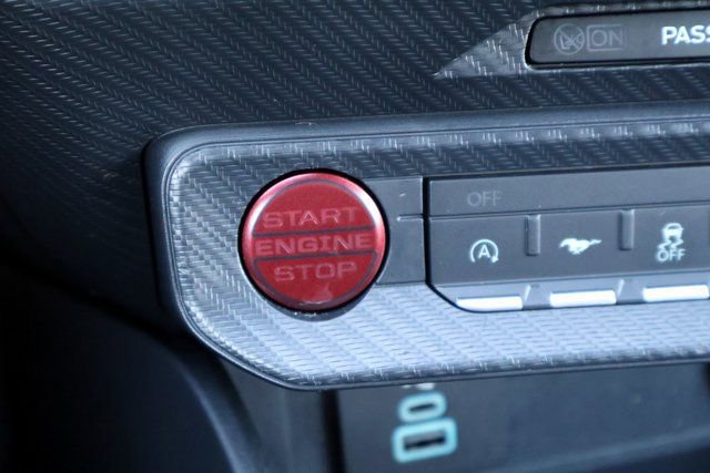 Certified 2025 Ford Mustang Premium image 9