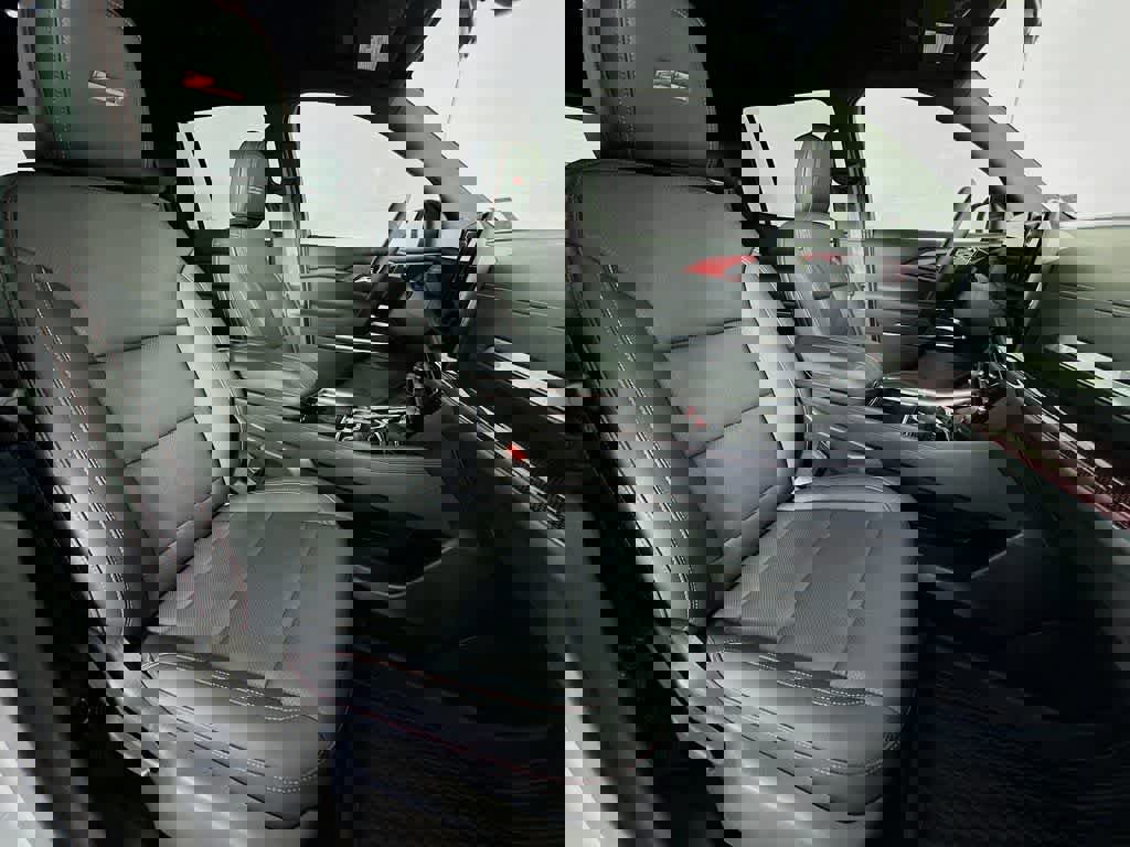 Used 2024 Chevrolet Traverse Z71 w/ LPO, Floor Liner Package image 18