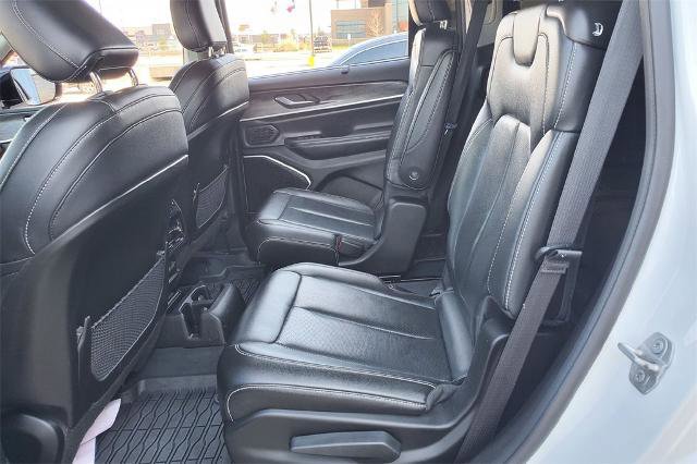 Used 2023 Jeep Grand Cherokee L Limited w/ Luxury Tech Group II image 28