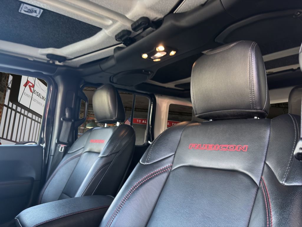 Used 2019 Jeep Wrangler Unlimited Rubicon AWD/4WD image 16