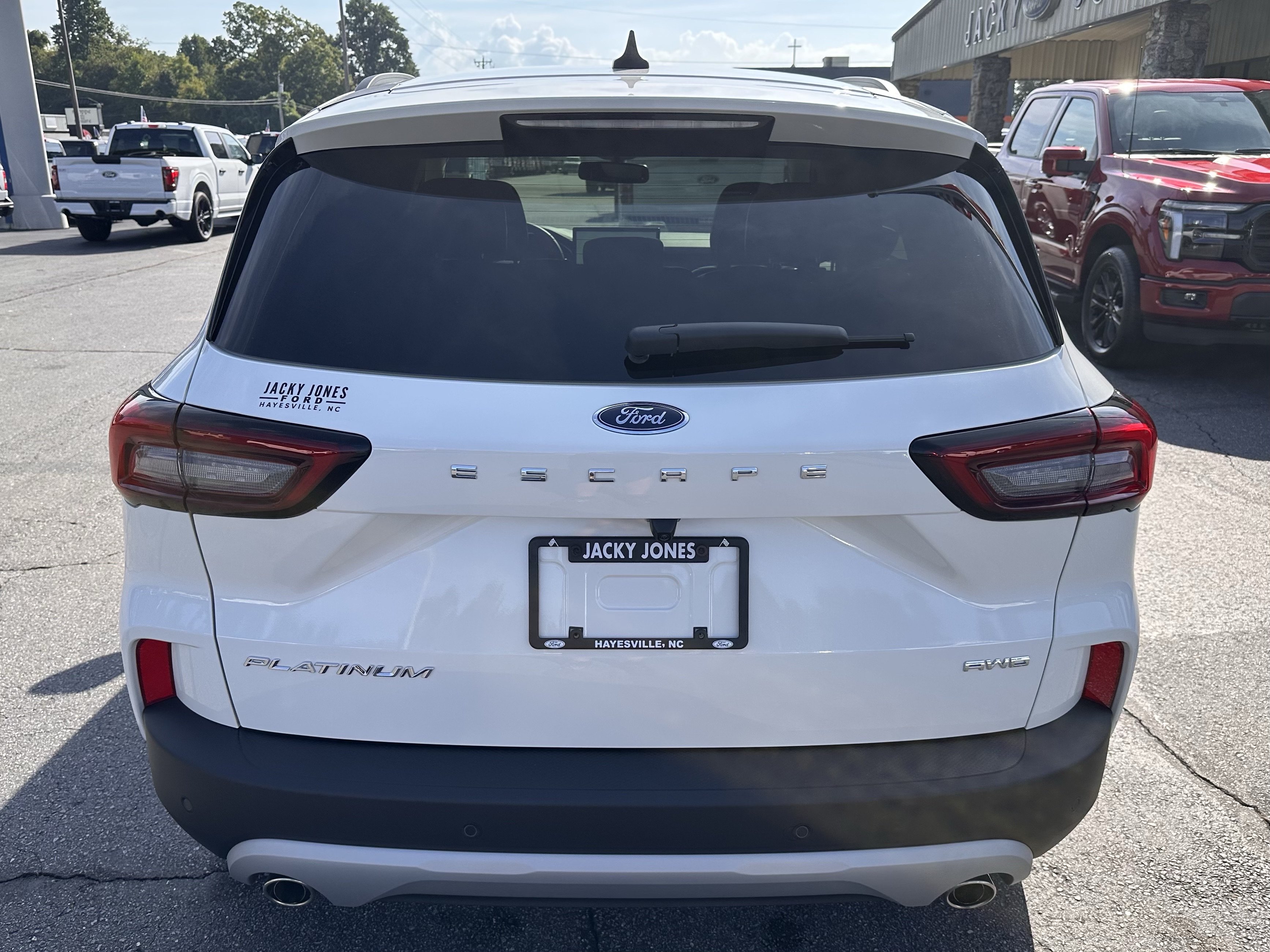 Certified 2026 Ford Escape Platinum w/ Equipment Group 601A AWD/4WD image 7