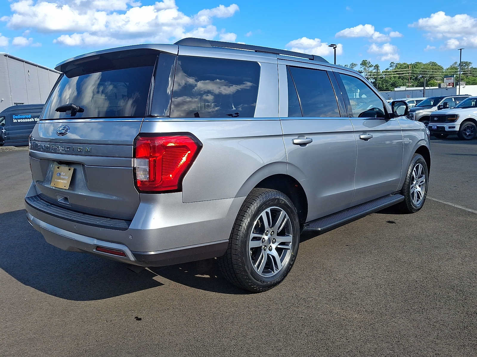 Certified 2024 Ford Expedition XLT AWD/4WD image 6