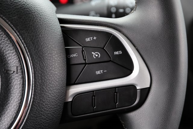 Used 2020 Jeep Renegade Latitude image 20