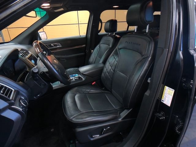 Certified 2017 Ford Explorer Platinum image 10