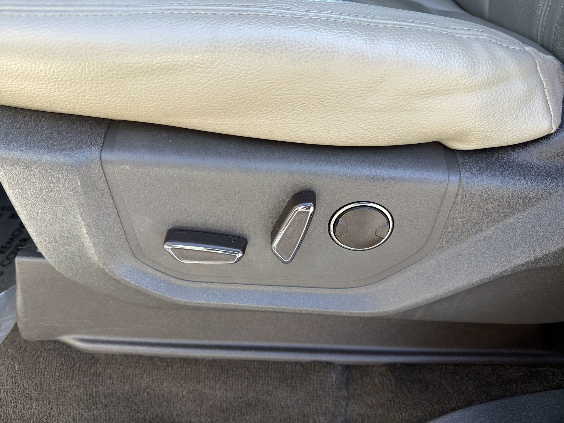 Certified 2021 Ford Expedition Max Limited image 23