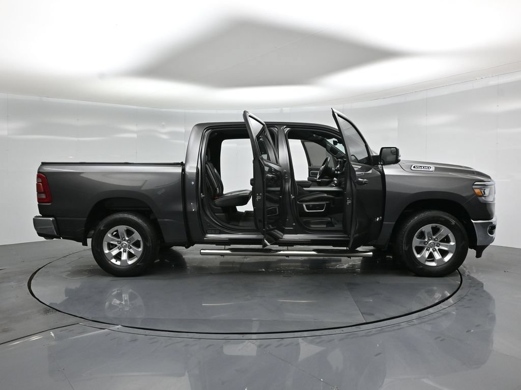 Used 2023 RAM 1500 Laramie AWD/4WD image 5