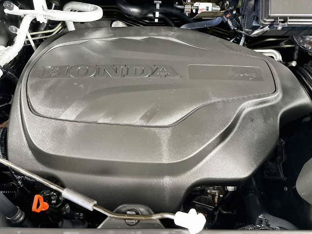 Used 2025 Honda Ridgeline TrailSport image 8