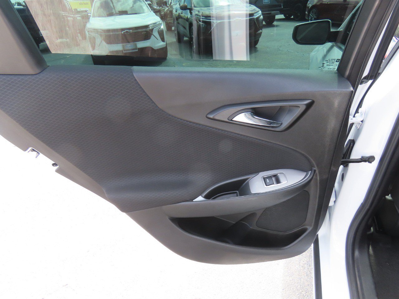 Used 2024 Chevrolet Malibu LT FWD image 16