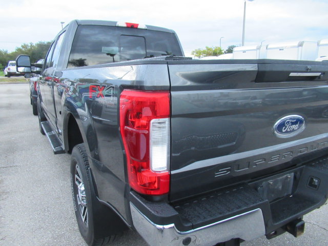 Certified 2019 Ford F250 Lariat w/ Lariat Ultimate Package AWD/4WD image 4