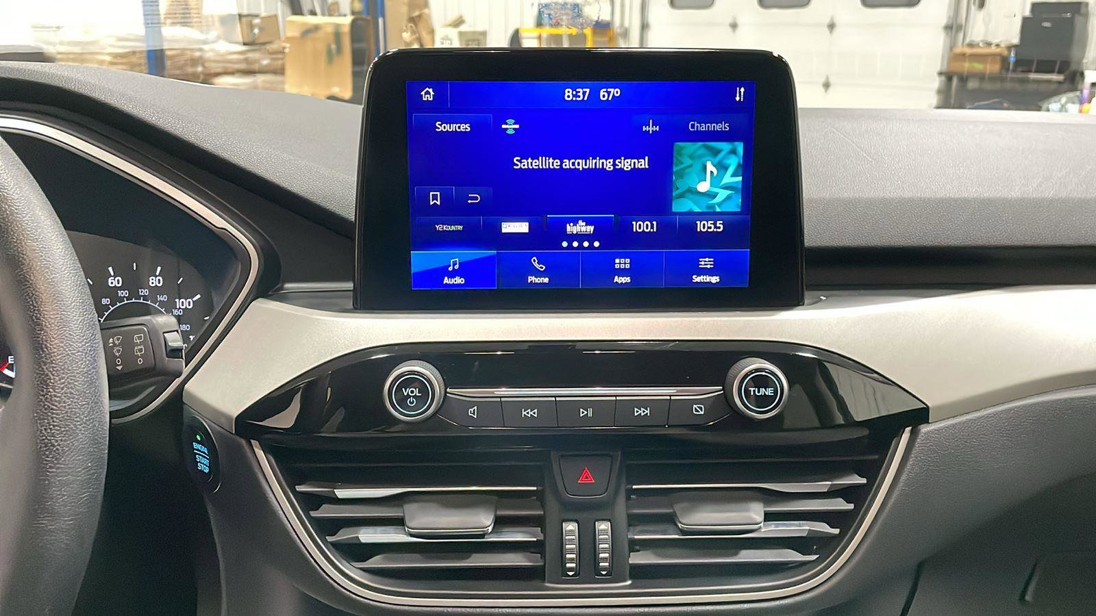 Certified 2021 Ford Escape SE w/ Cold Weather Package image 19