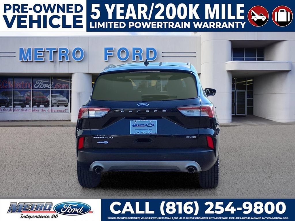 Certified 2022 Ford Escape Titanium AWD/4WD image 4