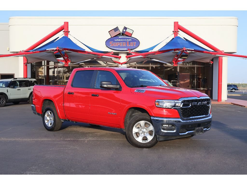Used 2025 RAM 1500 Big Horn AWD/4WD image 1