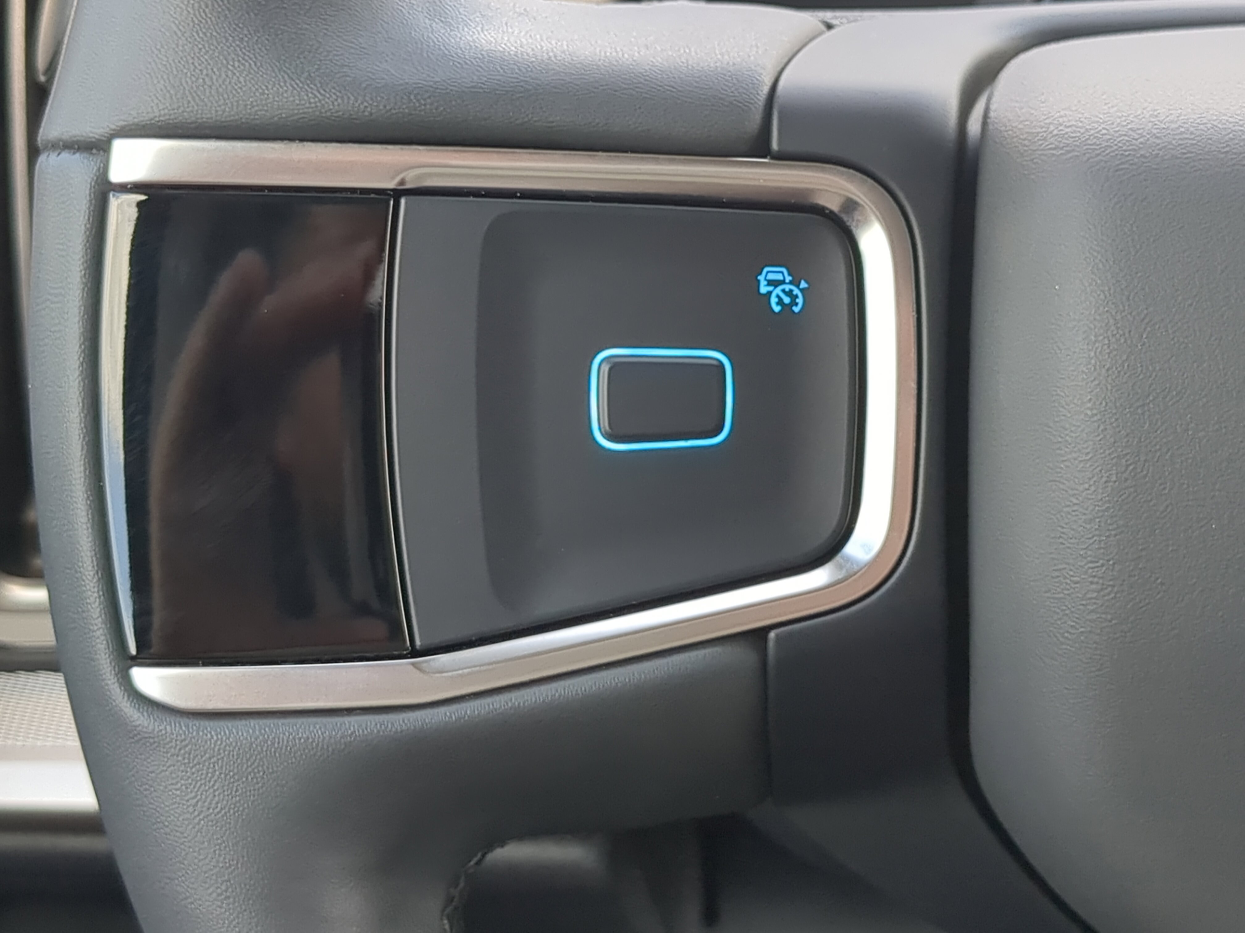 Certified 2025 Ford Expedition Active RWD image 24