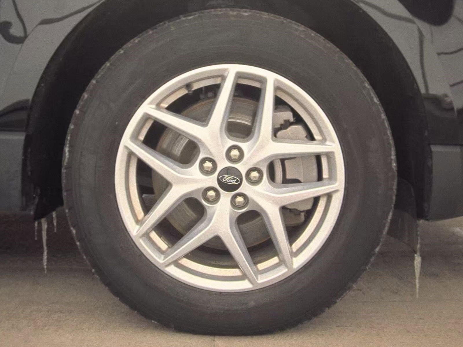 Certified 2024 Ford Edge SEL w/ Convenience Package image 10