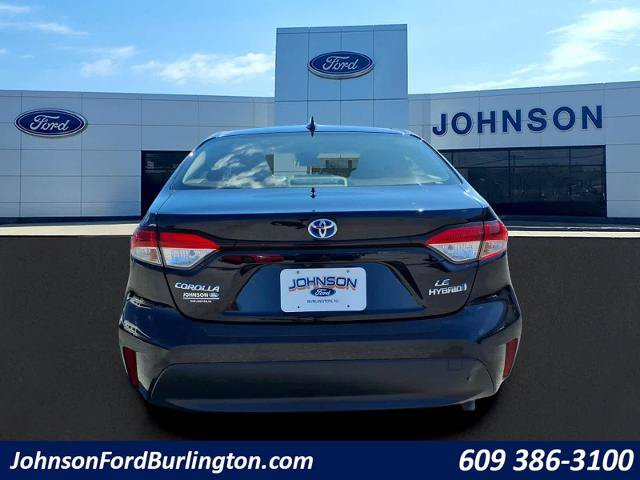 Used 2023 Toyota Corolla LE AWD/4WD image 4
