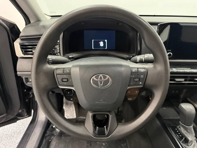 Used 2025 Toyota Camry LE FWD image 19
