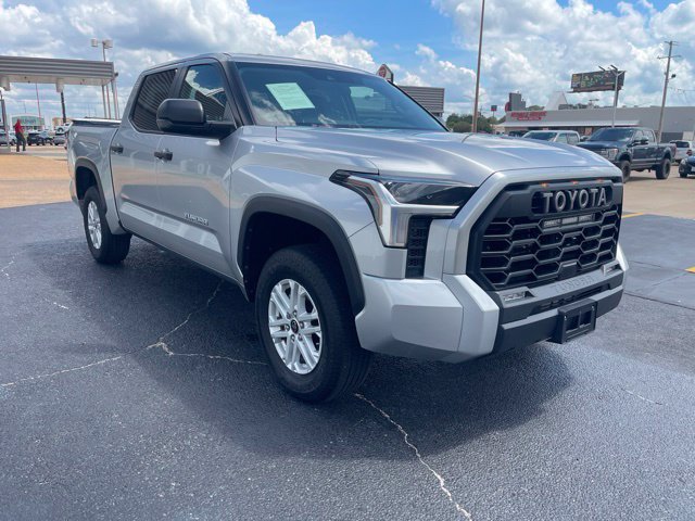 Used 2024 Toyota Tundra SR5 RWD image 11
