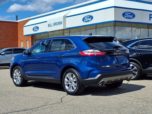 Certified 2023 Ford Edge Titanium AWD/4WD image 2