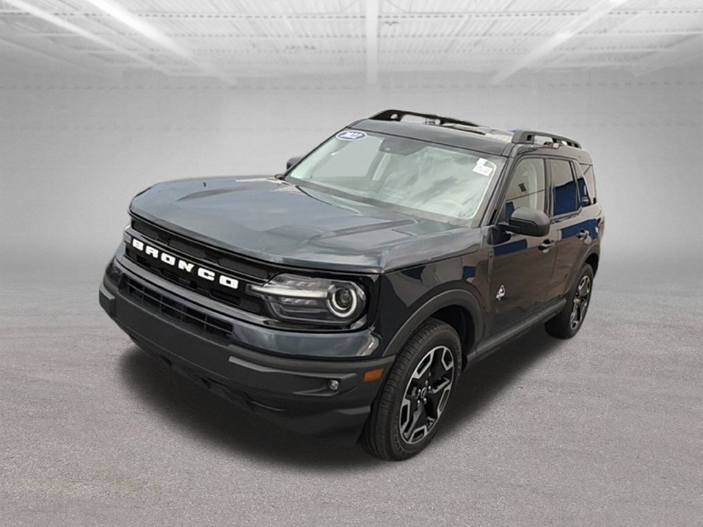Certified 2022 Ford Bronco Sport Outer Banks w/ Tech Package AWD/4WD image 4