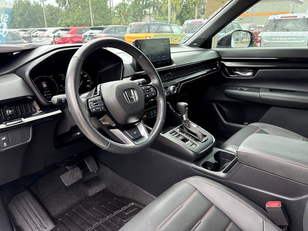 Used 2023 Honda CR-V Sport Touring image 6