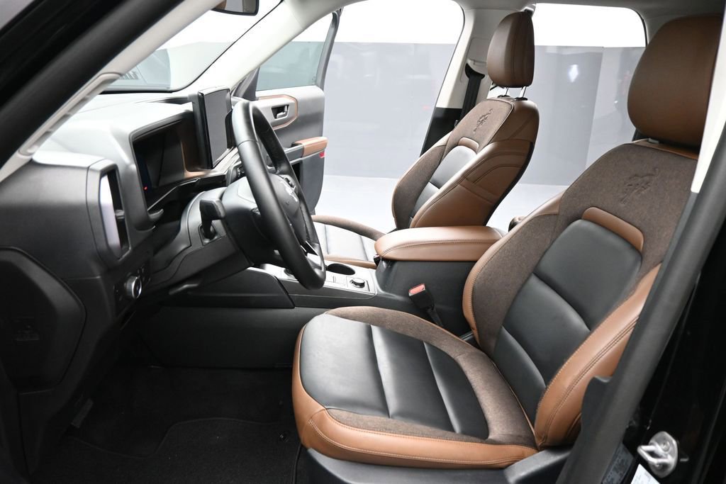Certified 2025 Ford Bronco Sport Outer Banks w/ Outer Banks Tech Package+ AWD/4WD image 10