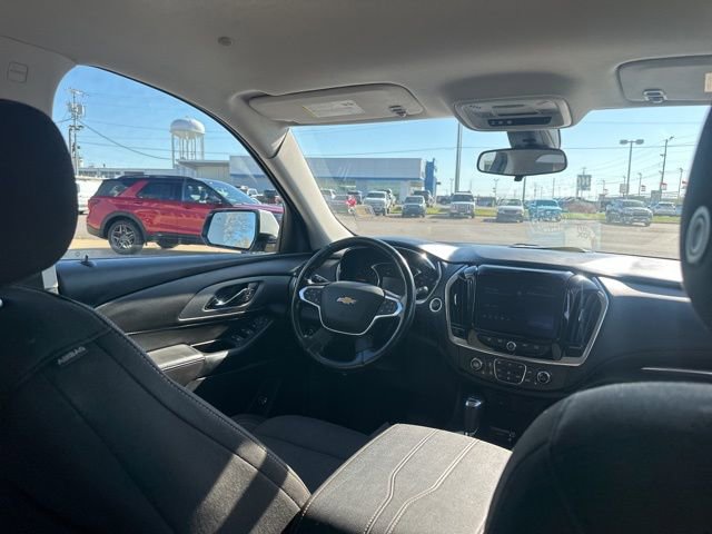 Used 2020 Chevrolet Traverse LT image 17