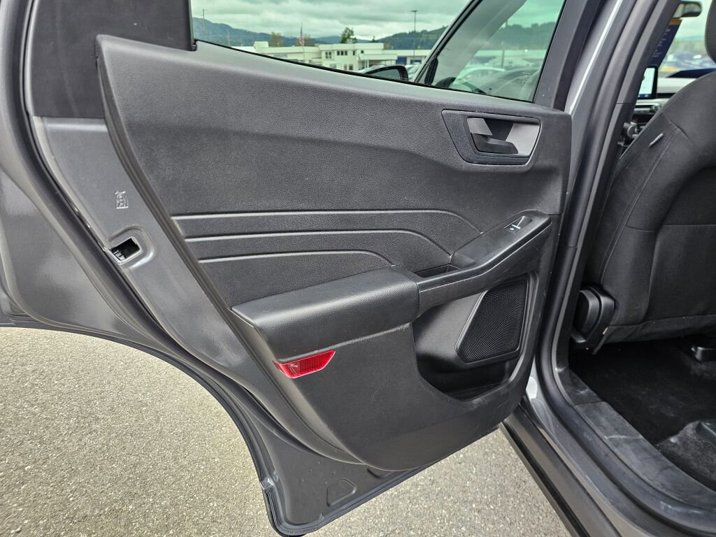 Certified 2025 Ford Escape Active AWD/4WD image 11