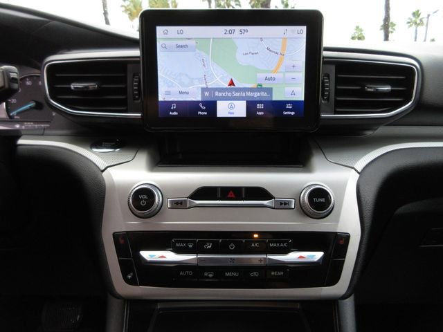 Certified 2022 Ford Explorer XLT w/ Equipment Group 202A image 17