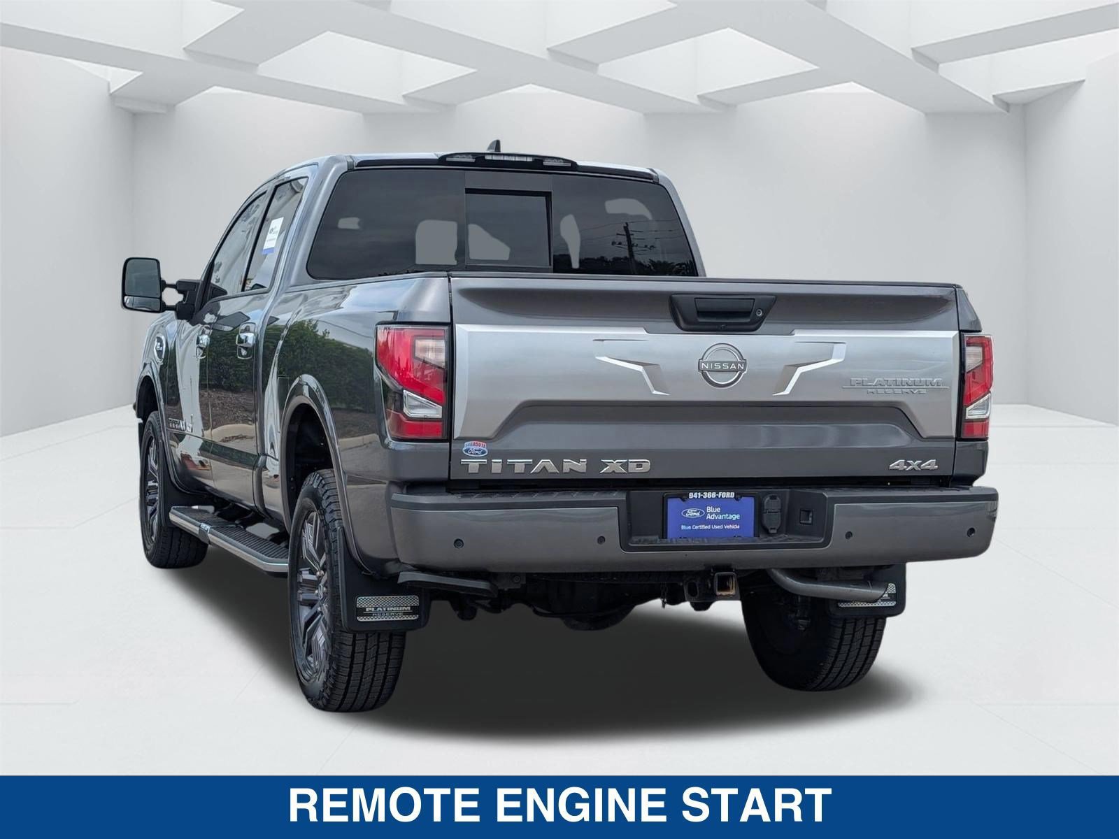 Used 2023 Nissan Titan Platinum Reserve w/ Moonroof Package image 2