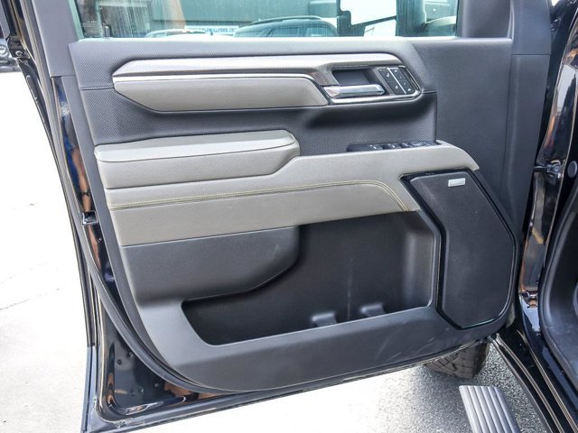 Used 2024 Chevrolet Silverado 2500 ZR2 w/ Technology Package AWD/4WD image 30