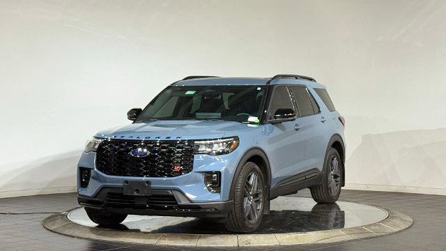 Certified 2025 Ford Explorer ST w/ Sun And Sound Package image 5