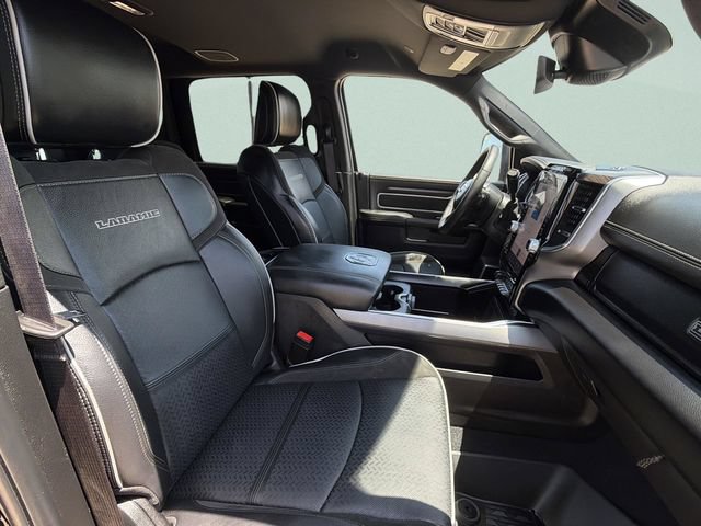 Used 2025 RAM 3500 Laramie AWD/4WD image 11