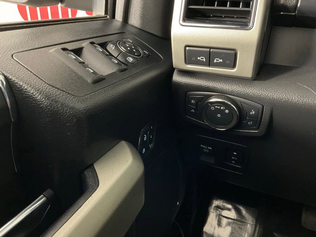 Certified 2020 Ford F150 Lariat w/ Equipment Group 502A Luxury AWD/4WD image 18