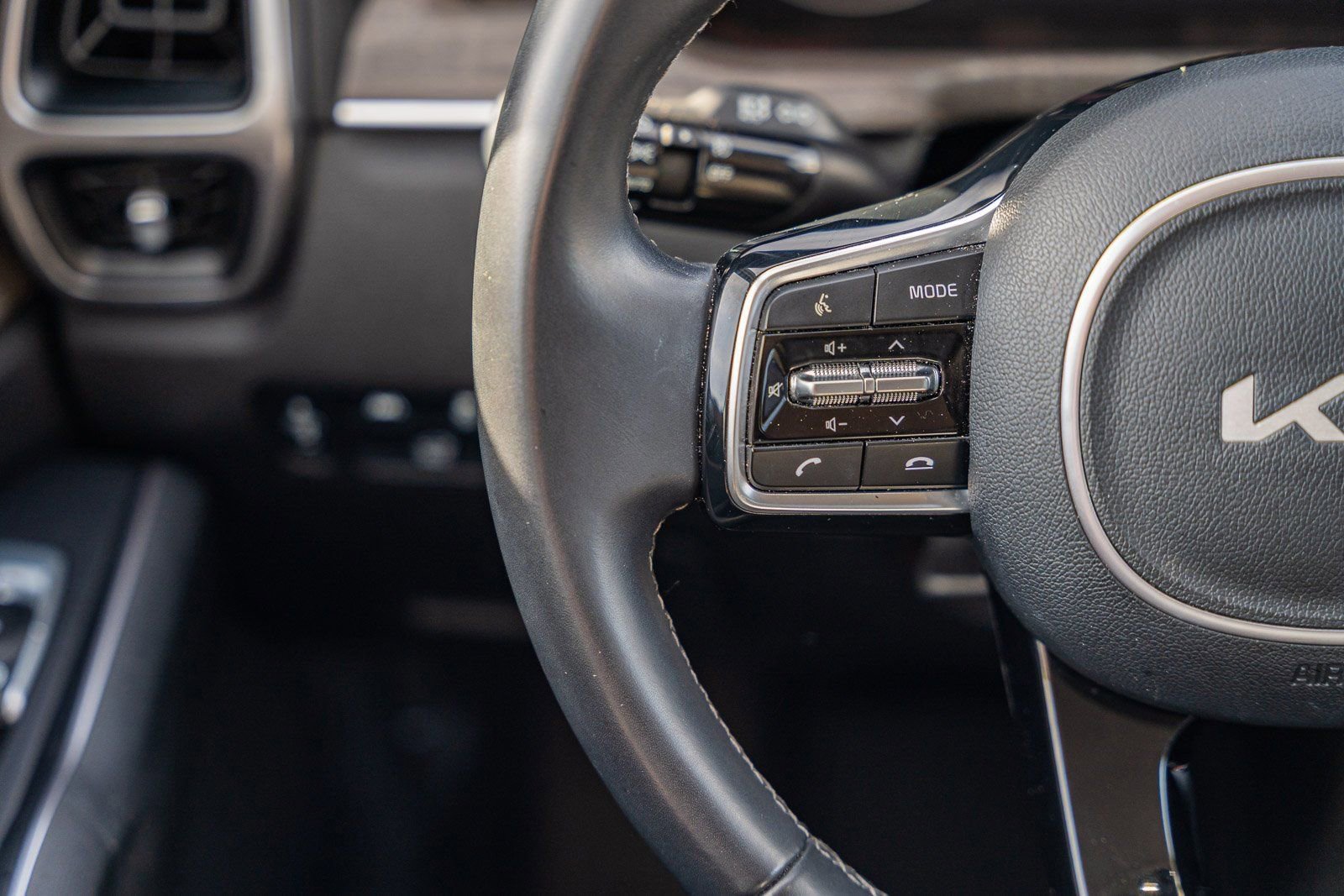 Used 2023 Kia Sorento X-Line EX image 34