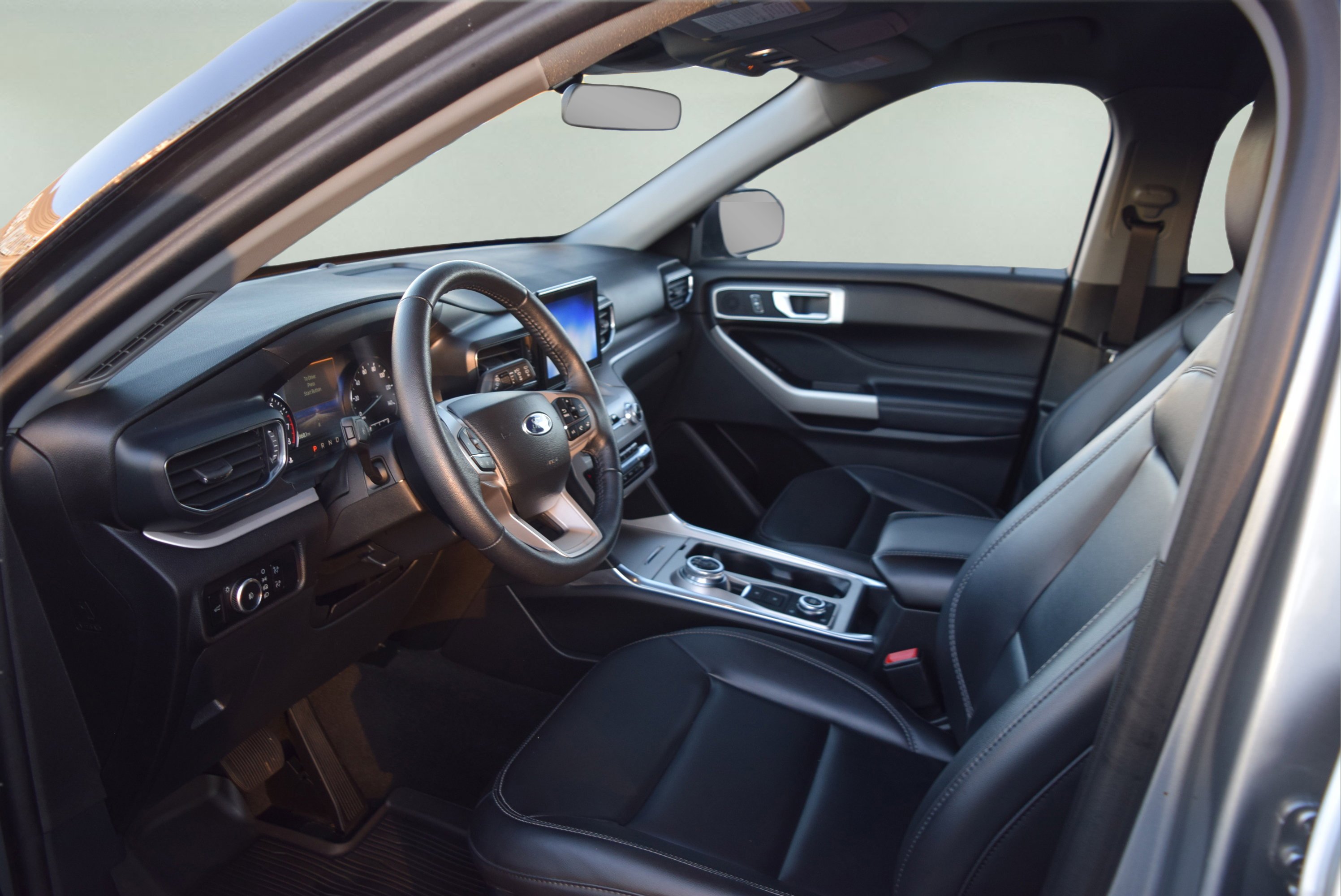 Certified 2023 Ford Explorer XLT w/ Equipment Group 202A image 9