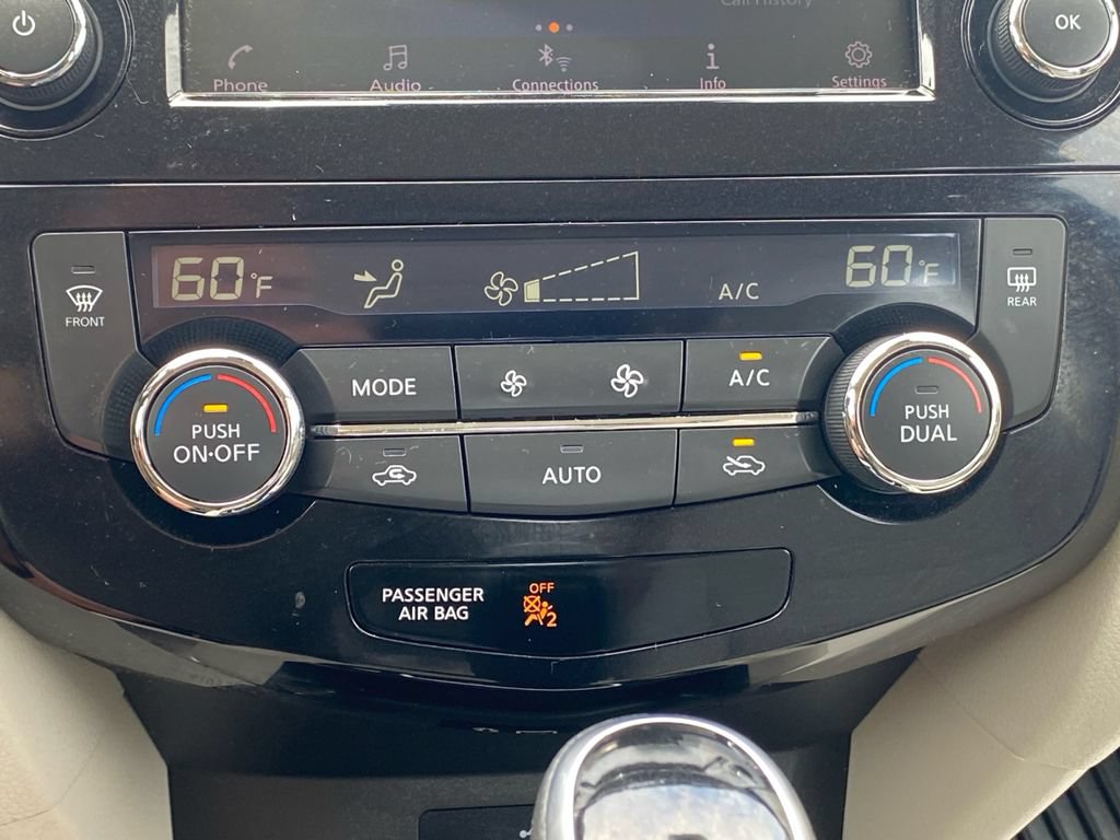 Used 2020 Nissan Rogue Sport SV AWD/4WD image 28