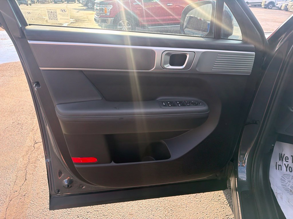 Used 2026 Hyundai Santa Fe SEL FWD image 26