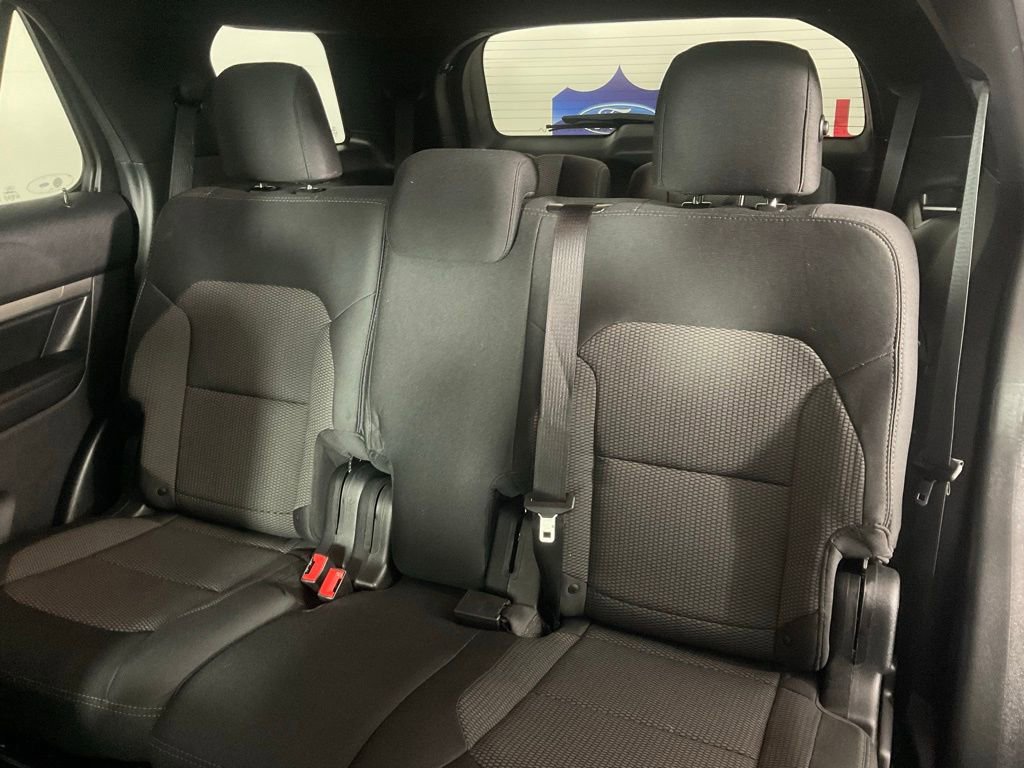 Certified 2019 Ford Explorer XLT image 16