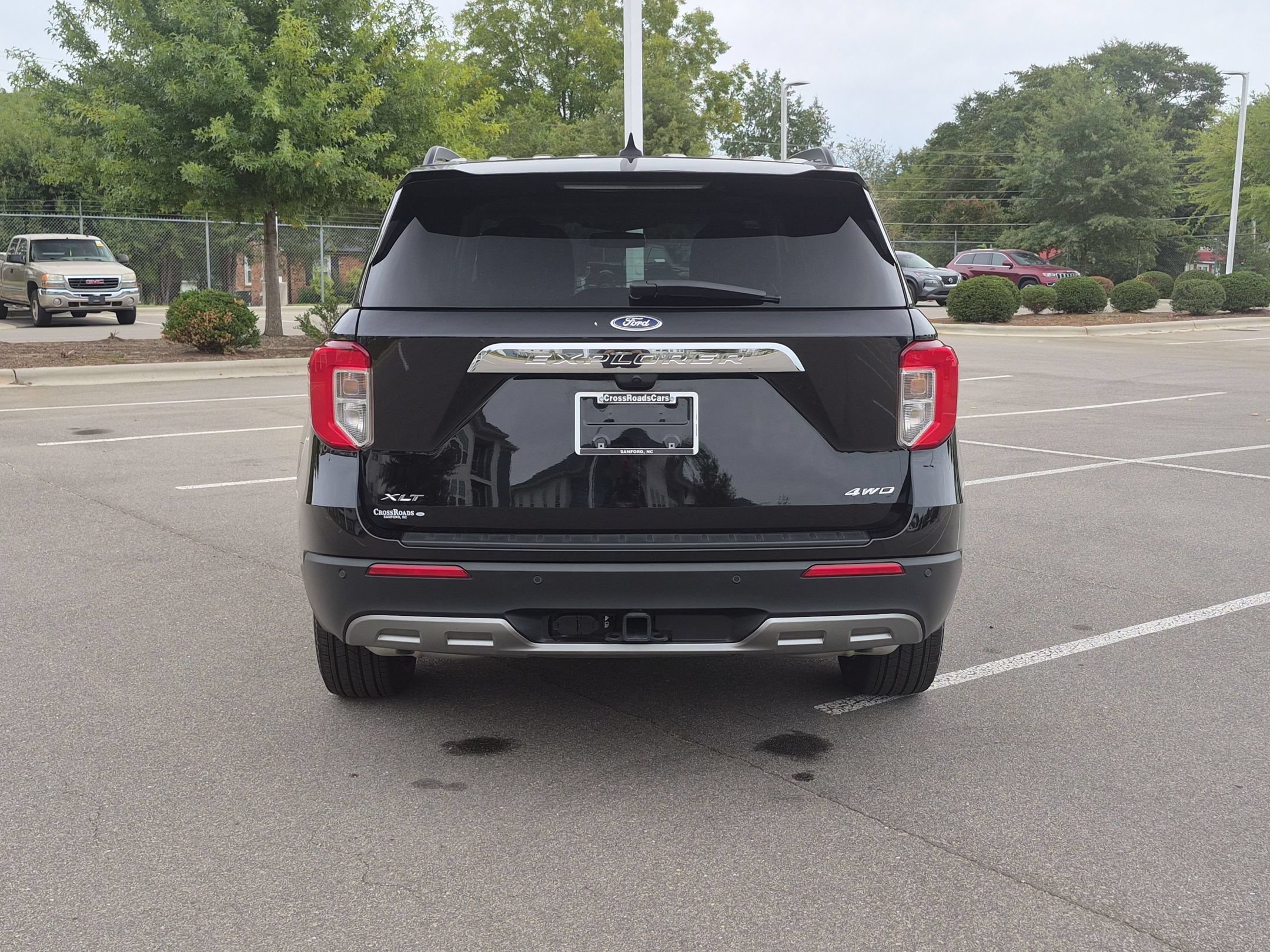 Certified 2024 Ford Explorer XLT w/ Equipment Group 202A AWD/4WD image 5