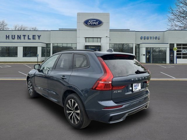 Used 2025 Volvo XC60 B5 Plus AWD/4WD image 5