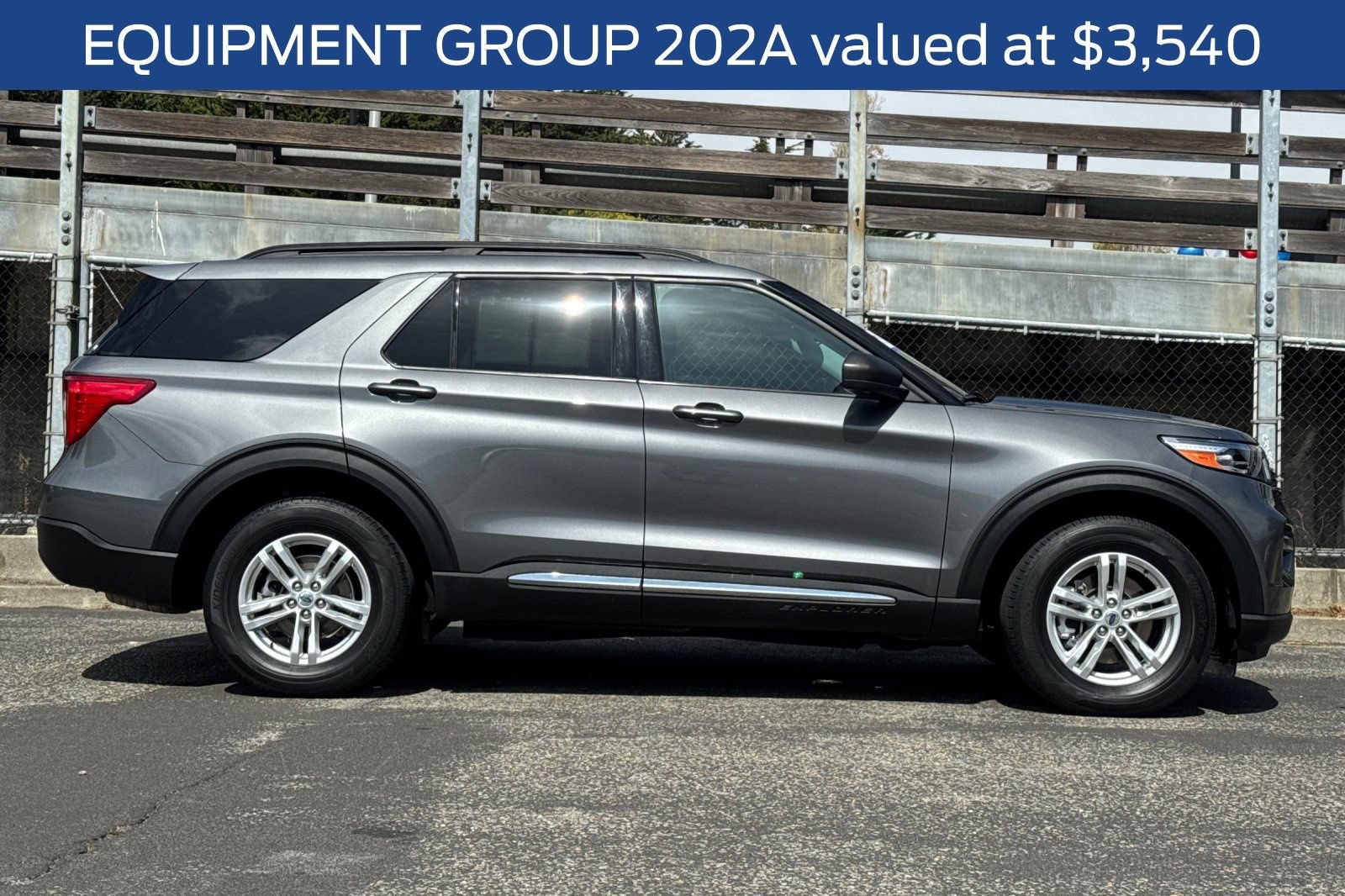 Certified 2024 Ford Explorer XLT w/ Equipment Group 202A AWD/4WD image 4